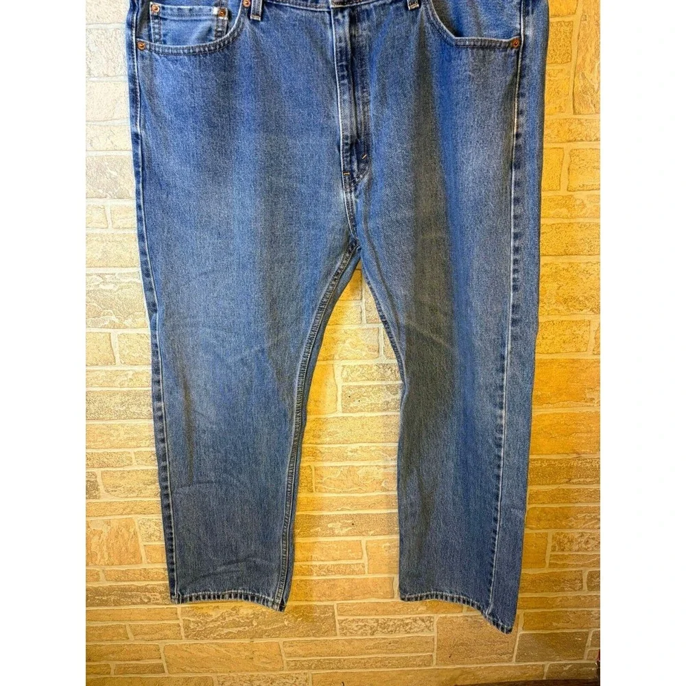 Levis 505‎ Mens Size 42x30 Regular Straight Fit Jeans Medium Blue Washed Denim